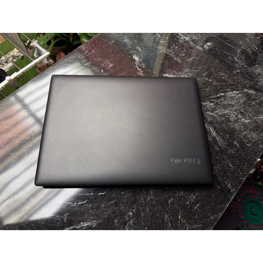 Laptop Lenovo Ideapad 330 second