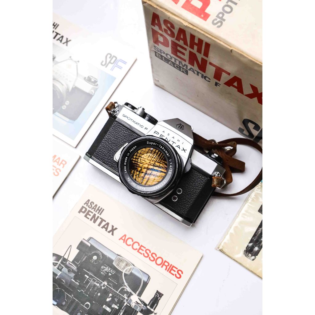 Kamera Analog Pentax Spotmatic SP-F kit 50mm f1.4 Super Takumar  Lengkap Dus