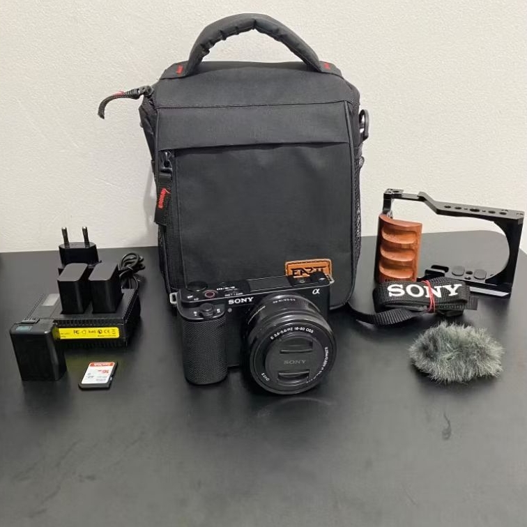 SONY ZV-E10 (SECOND)