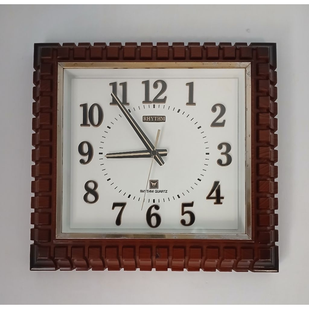 Jam dinding RHYTHM antik vintage