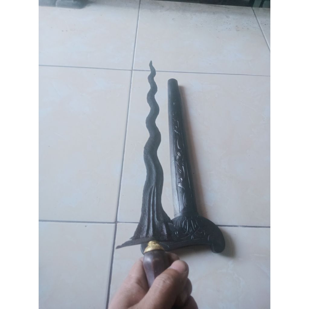 keris sabuk inten