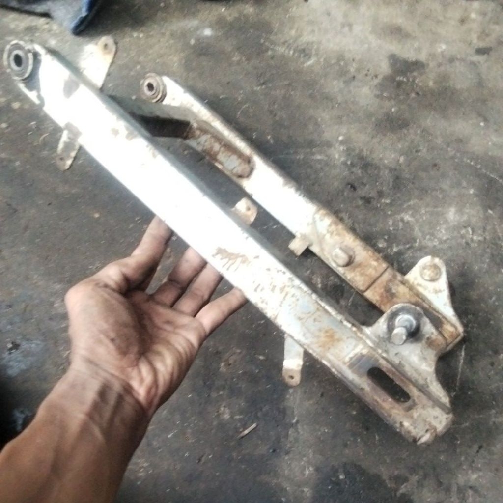 SWIM ARM/CAPIT UDANG/LENGAN AYUN ORIGINAL HONDA KIRANA 125/KHARISMA X D