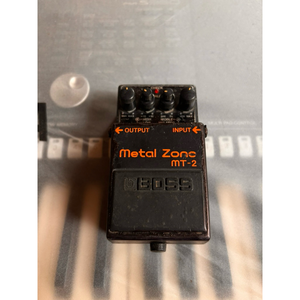 Efek Boss Metal Zone MT-2 MT2