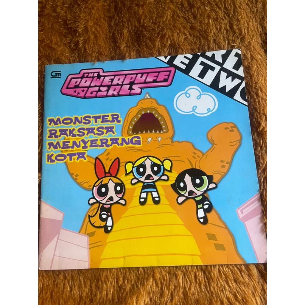 Buku preloved The Powerpuff Girls-Monster Raksasa Menyerang Kota