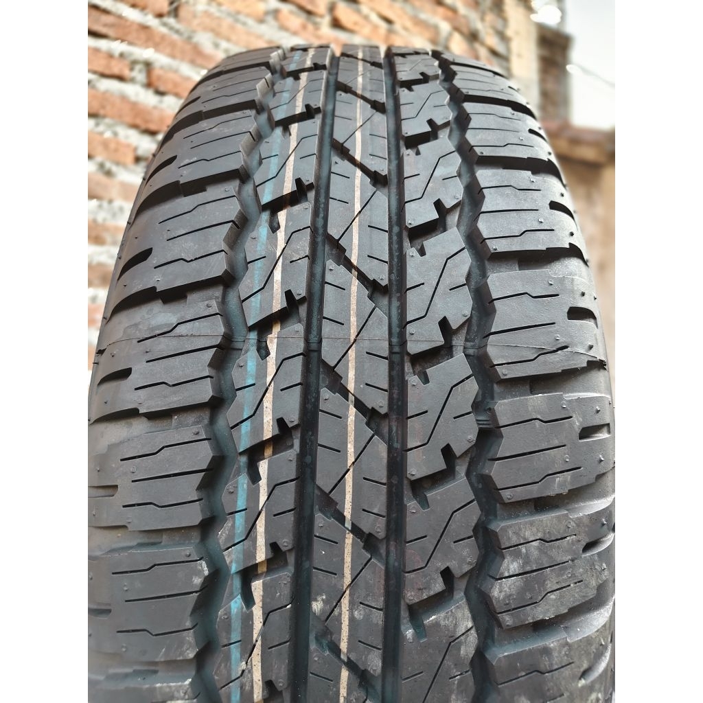 Ban. 265/65 R17 Merk Bridgestone Dueler AT