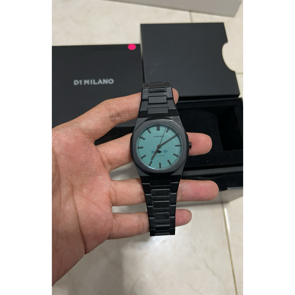 D1 Milano jam tangan