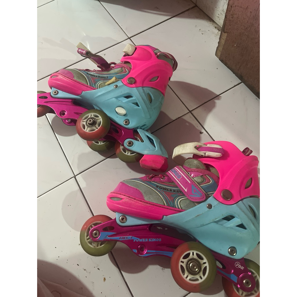 Preloved Sepatu Roda
