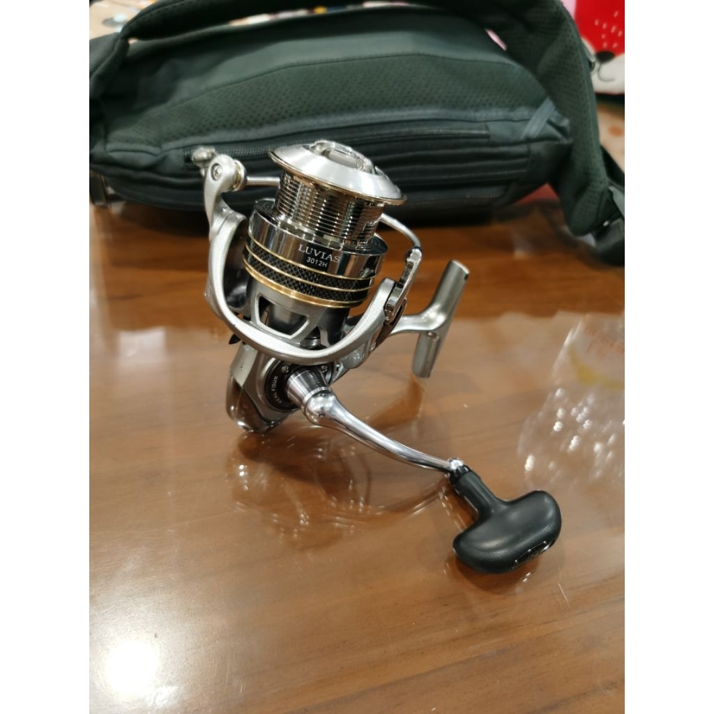 Daiwa Luvias 3012H Batik Japan