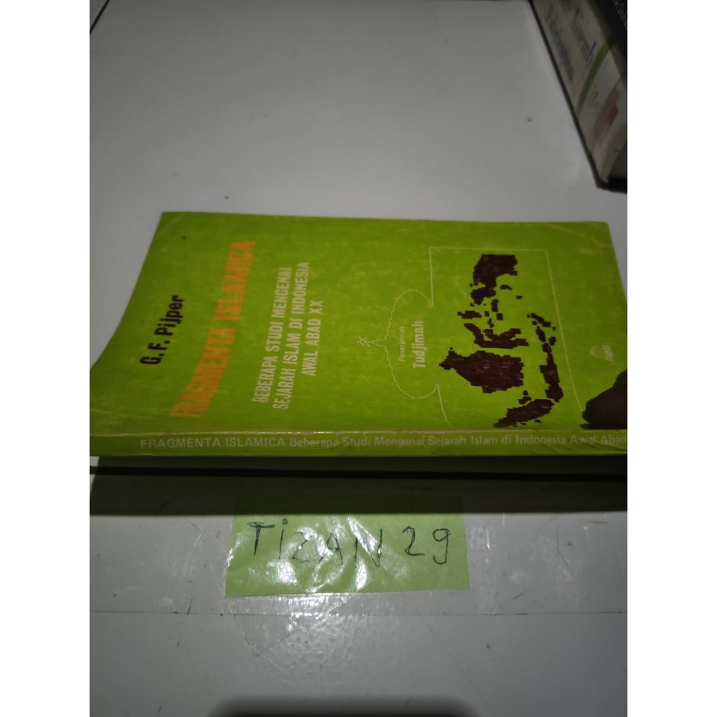 buku fragmenta islamica by G. F. PIJPER