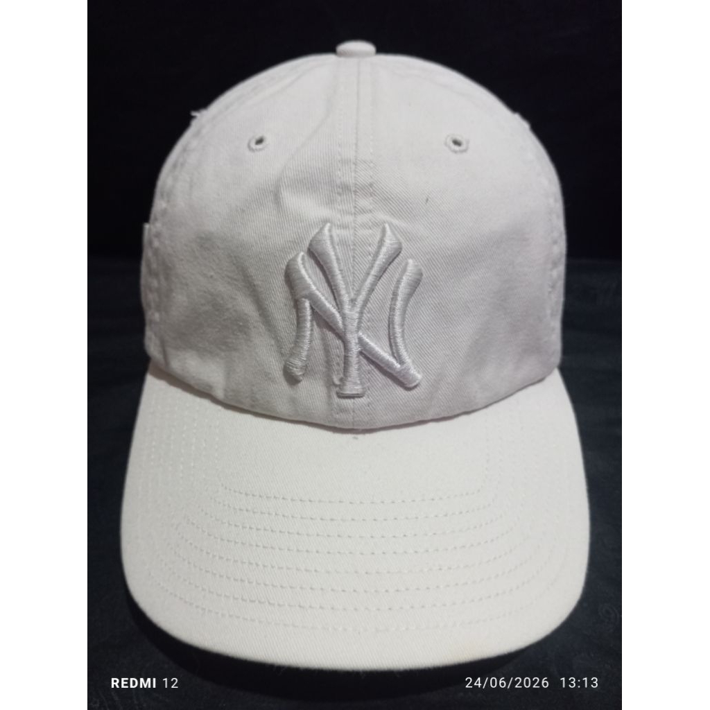 Topi NY 47 Putih