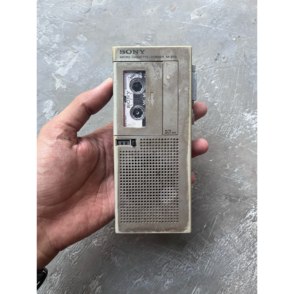 TAPE KECIL RECORDER SONY M203