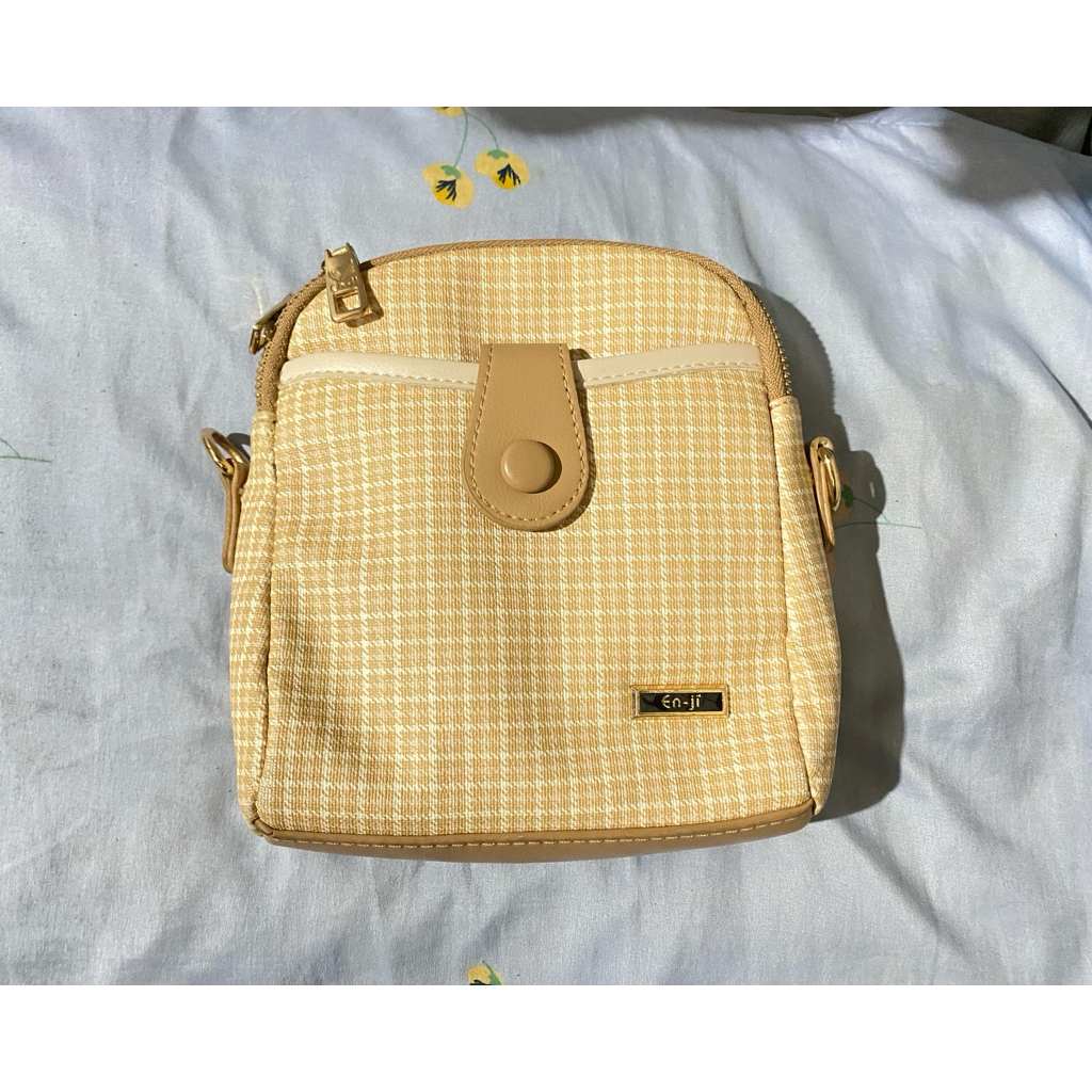 Preloved Tas Enji