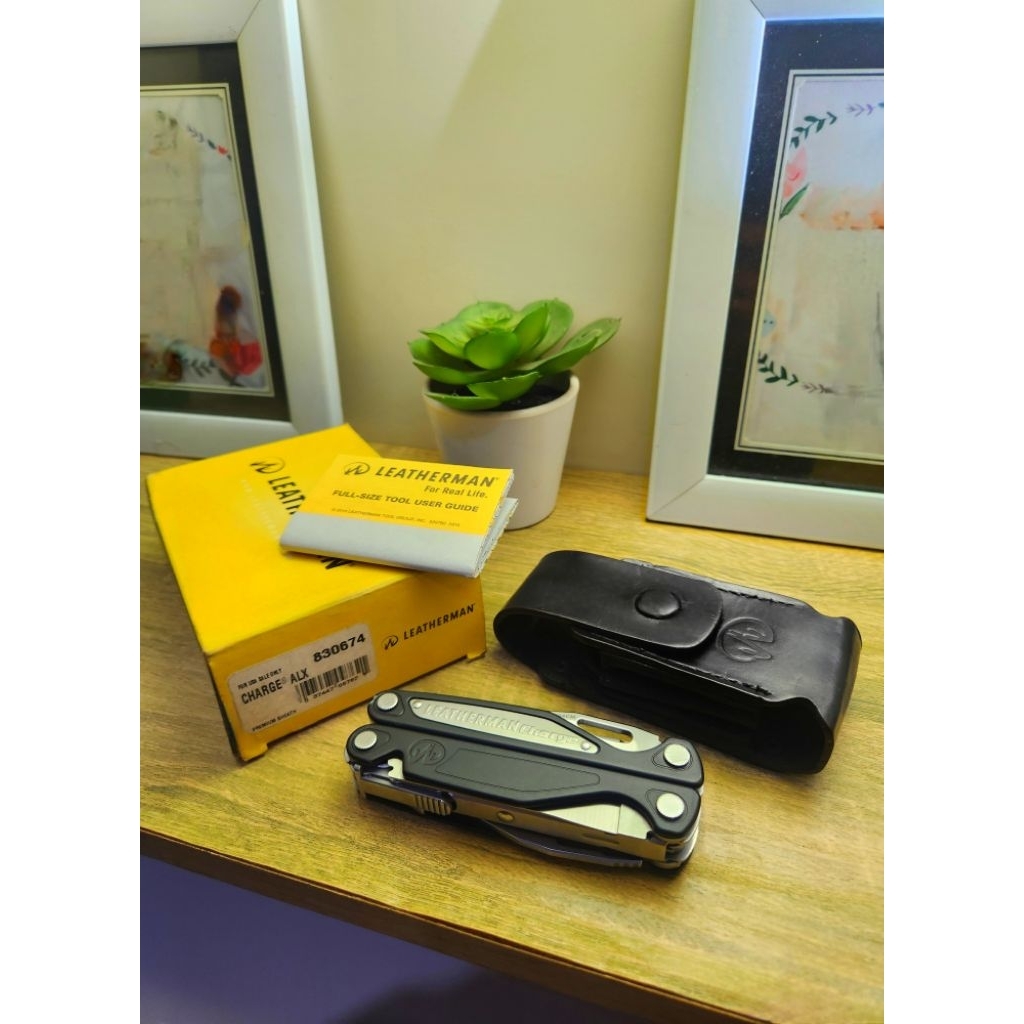 Leatherman Charge ALX Premium Sheath with clip&lanyard ring
