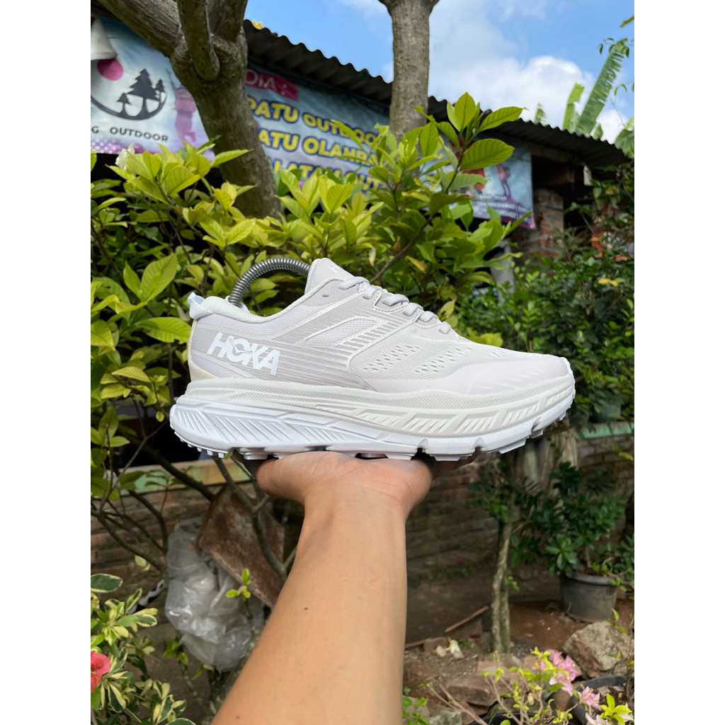 Hoka Stinson ATR 6