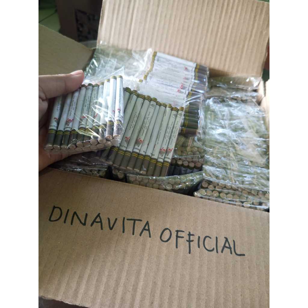 ( 1 BOX ISI 50 PAK ) Permen Rokok-rokokan Rasa Coklat FEI FEI Halal langsung pabrik 1 pack isi 20 Ba