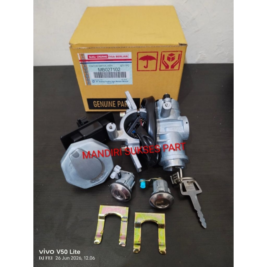 KUNCI KONTAK SWITCH SET L300 KUNCI LACI PINTU TUTUP TANGKI L300