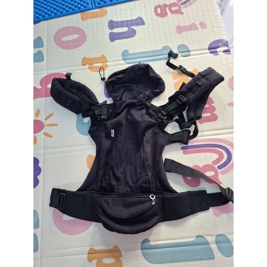 PRELOVED GENDONGAN NANA BABYCARRIER OPTIMA HITAM