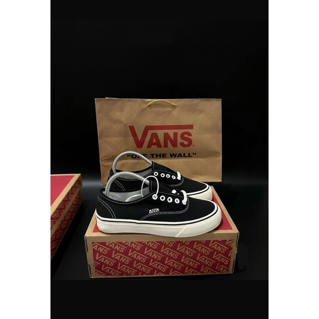 VANS AUTHENTIC SKATE