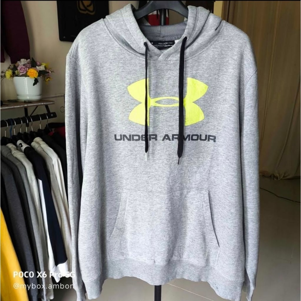 Sweater Hoodie Under Armour