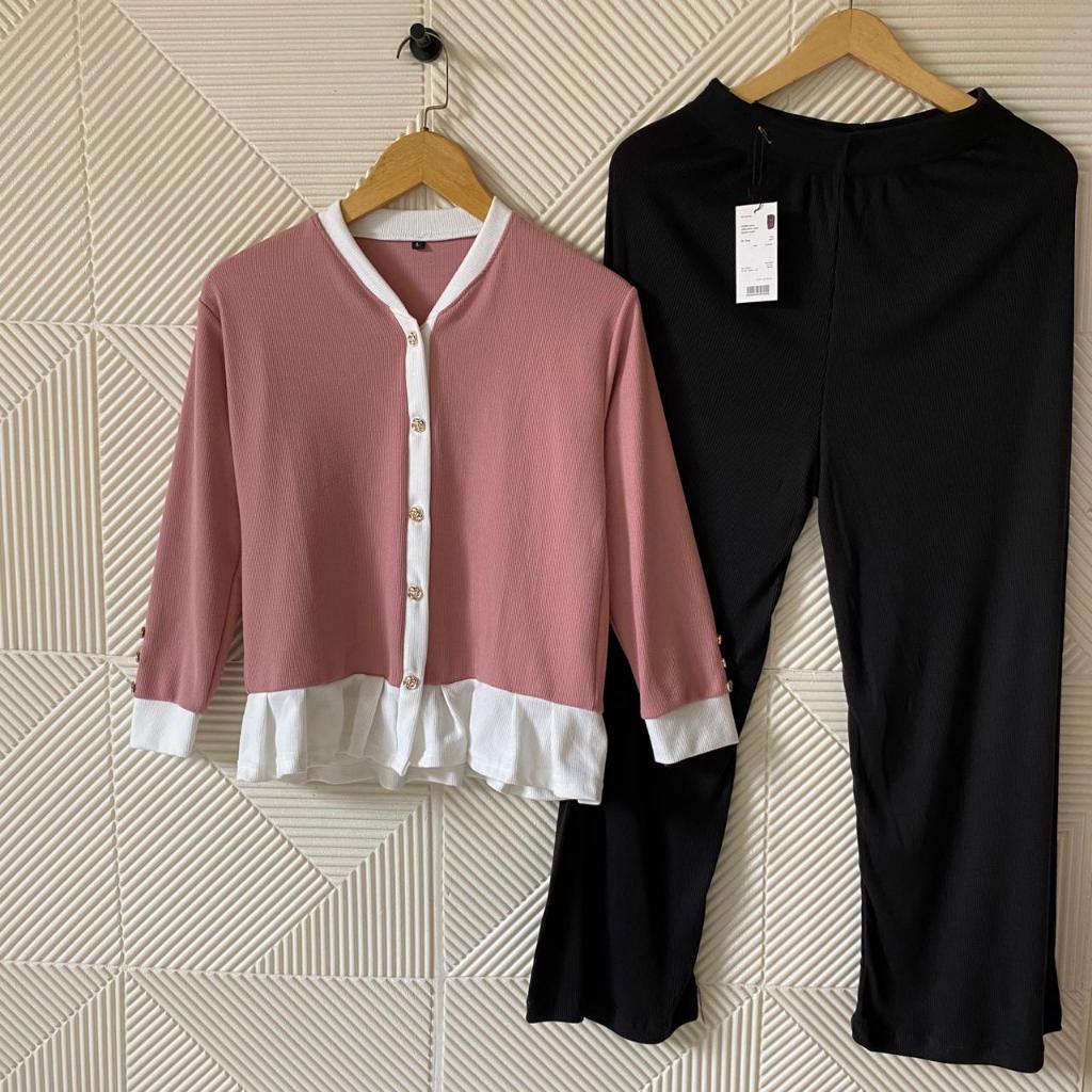 Setelan Celana Panjang Wanita / One Set Atasan Knit Rempel Kombinasi Kancing Gold / Set Oversize