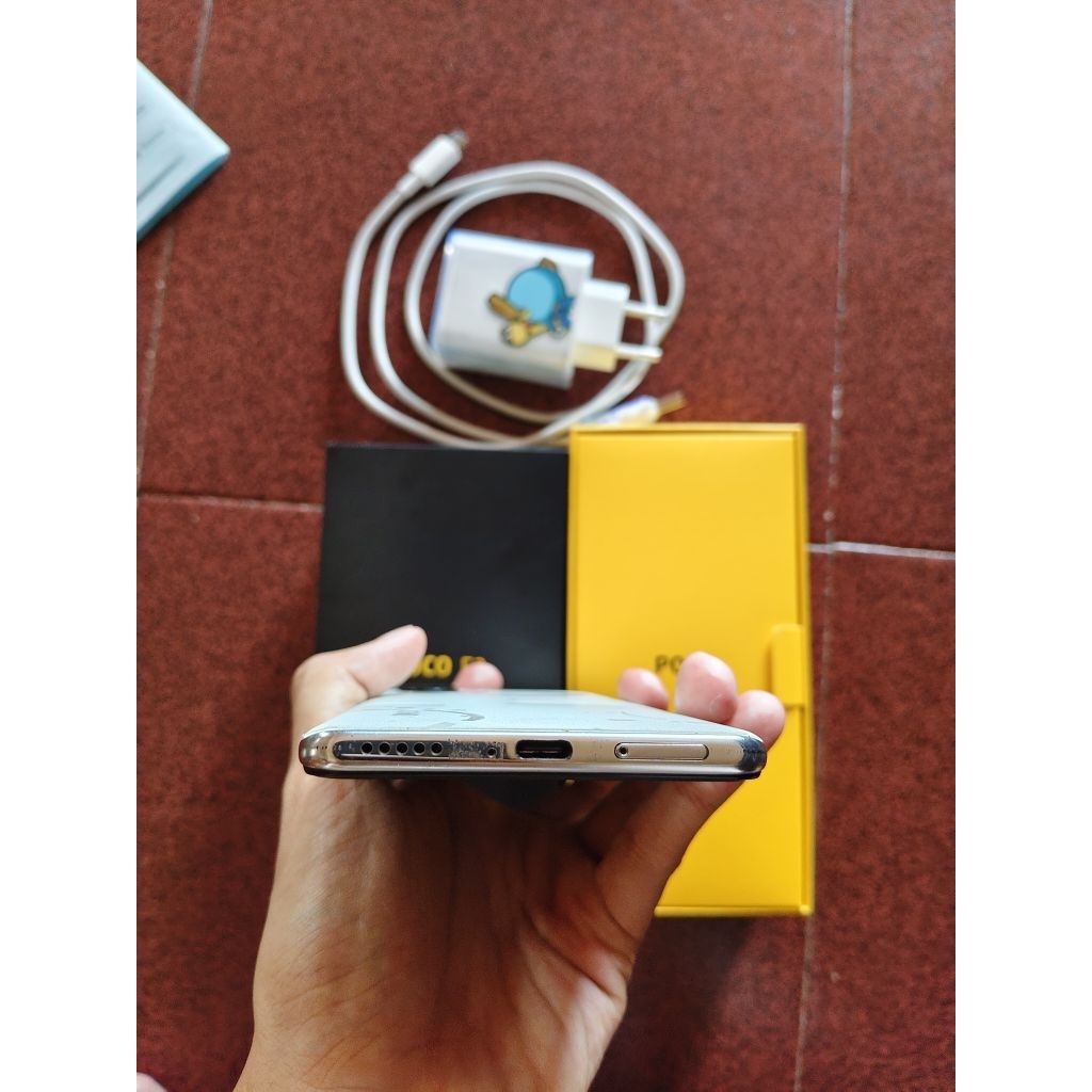 Poco F3 8/256