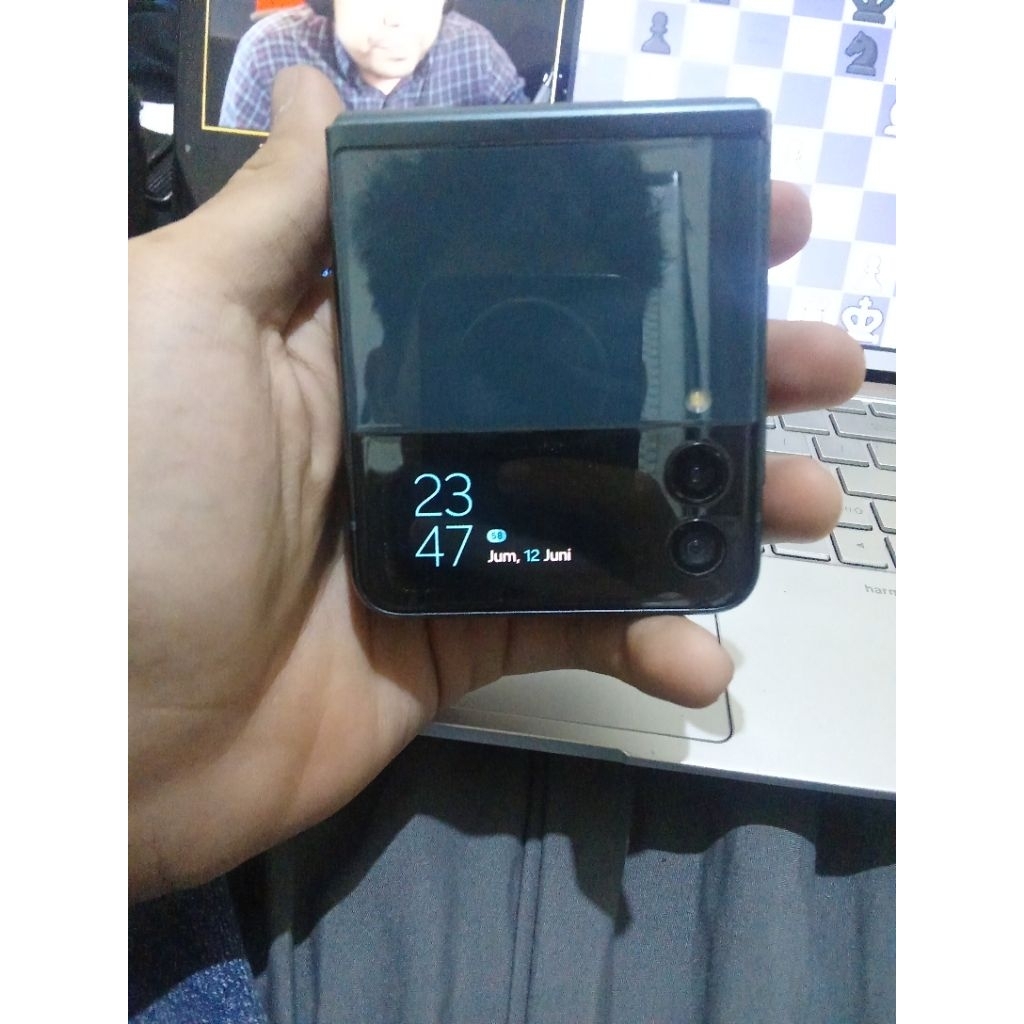 Samsung Galaxy Z Flip 3