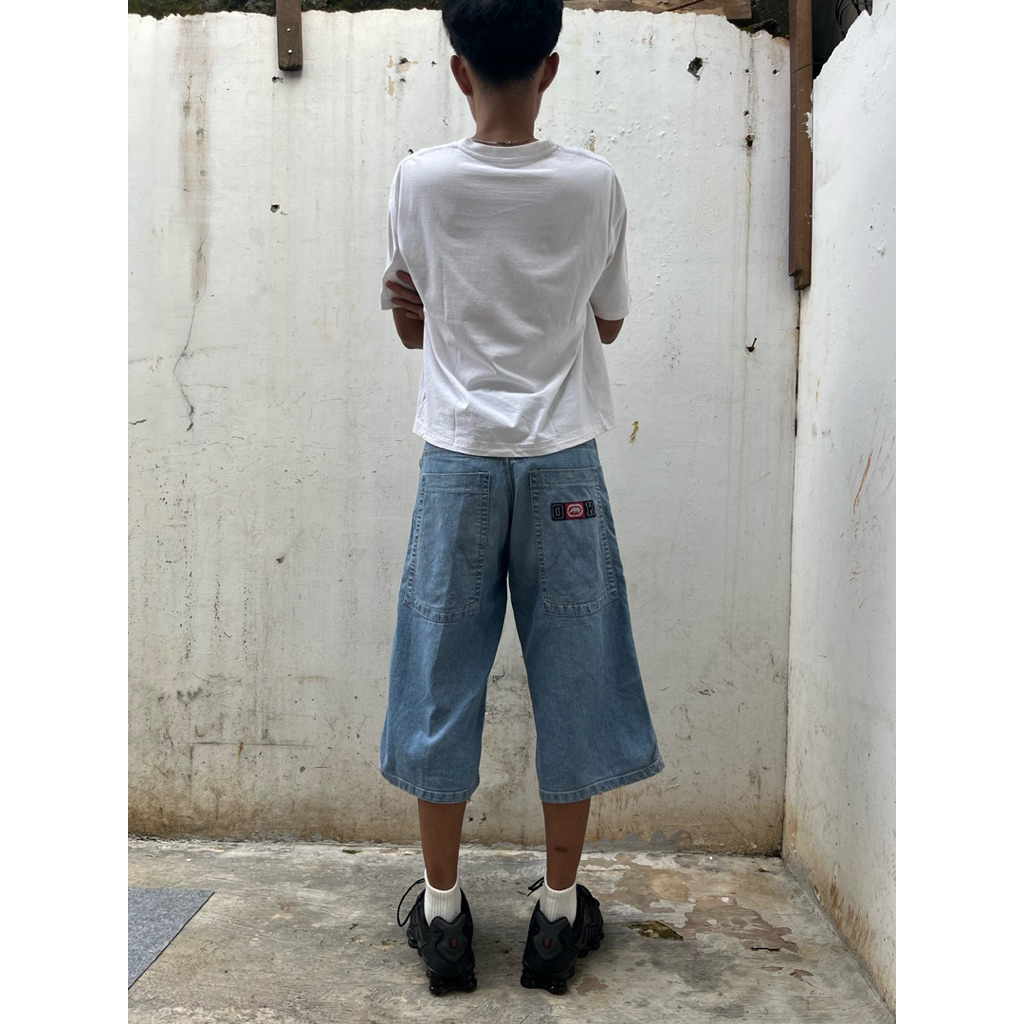 carpenter jorts ecko big pocket