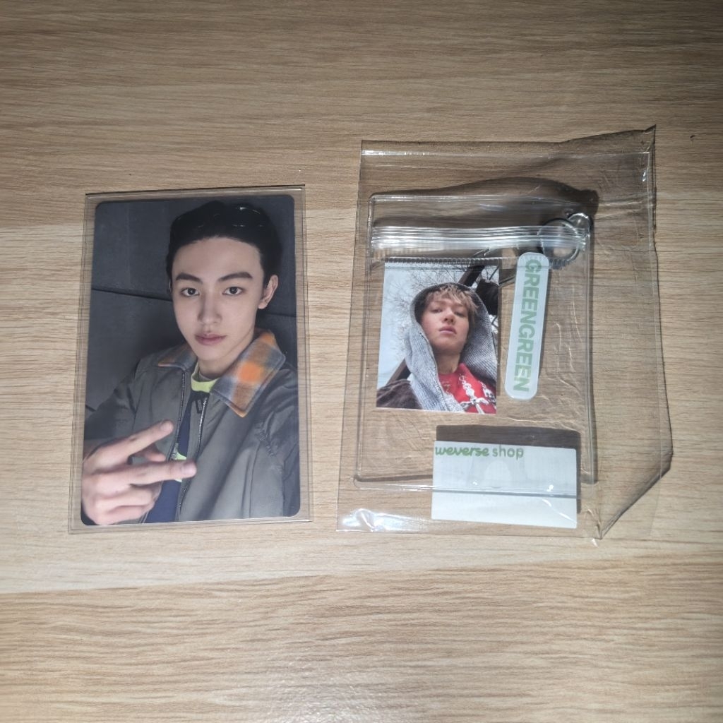 PC & KEYRING CORTIS OFFICIAL
