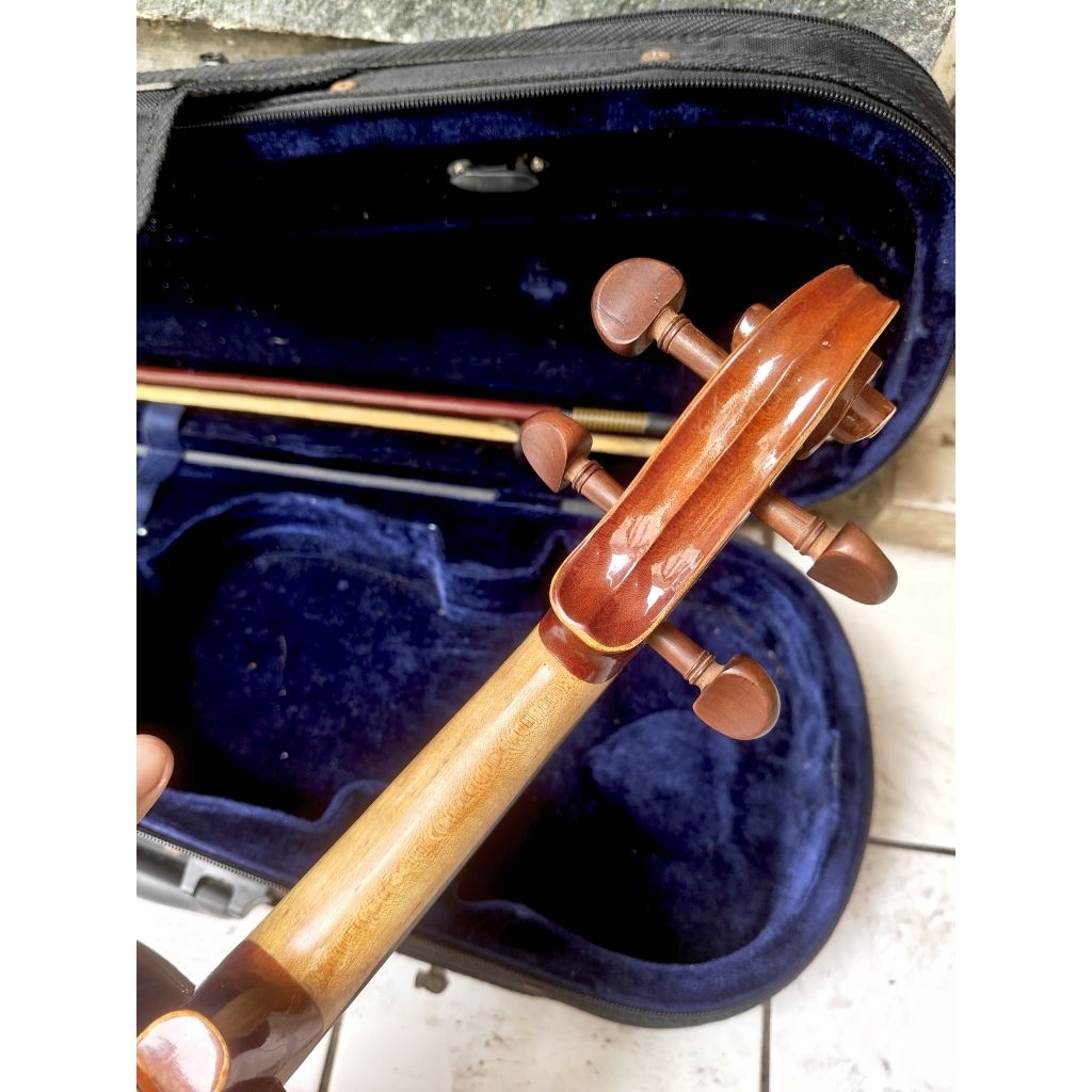 biola shifen old solid Wood preloved secound like new