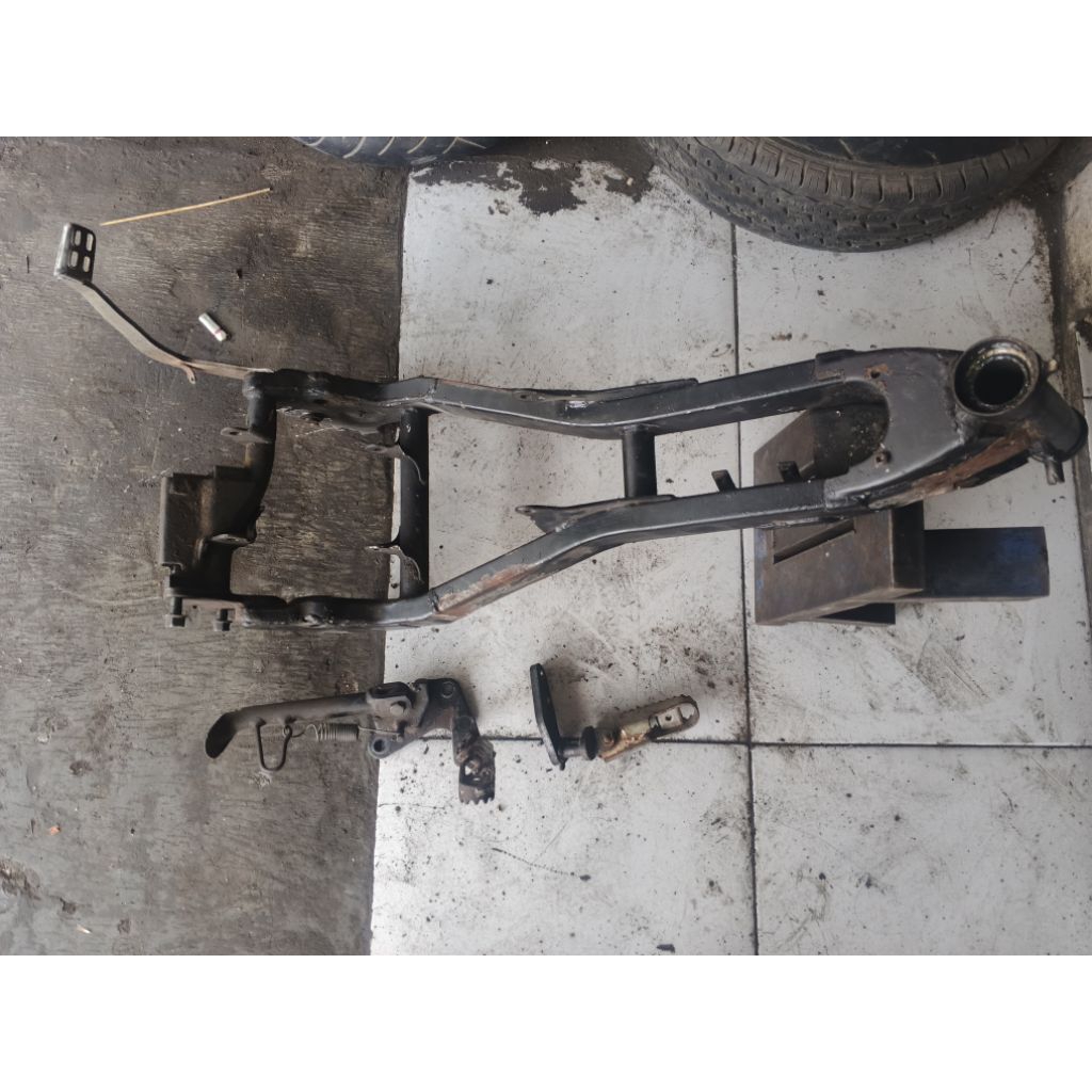 Rangka Dpan Yamaha 125z/zr