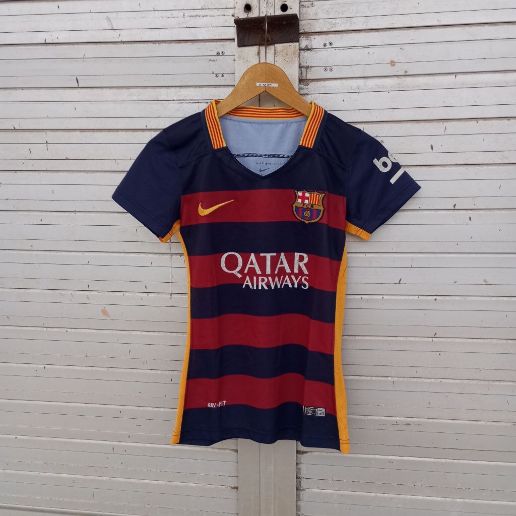 Barcelona 2015 - 2016 women Nike Home shirt size S