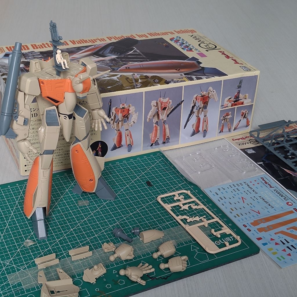 Plamax VF-1D Battroid Valkyrie macross Hikaru Ichijo