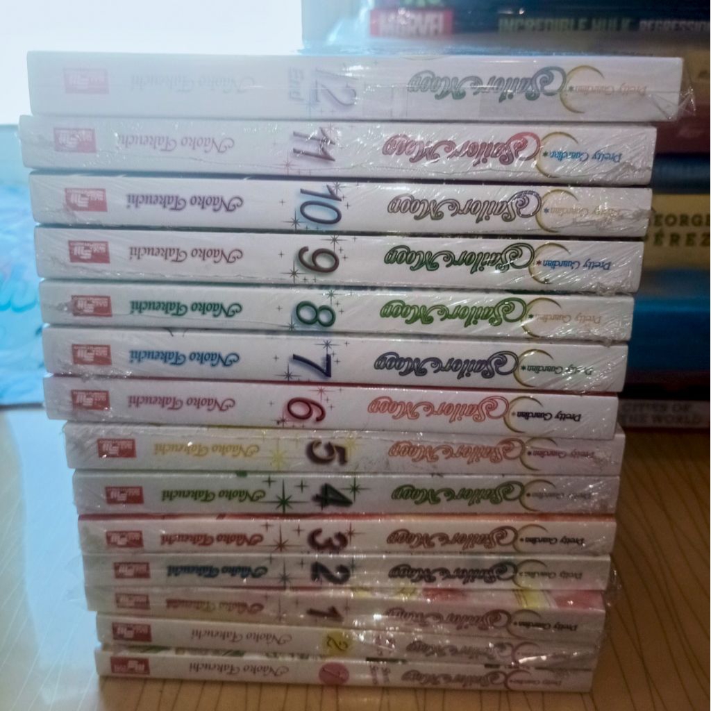 Sailormoon deluxe 1-12 + pretty guardian sailor moon short stories 1-2. bonus: liat slide 6-8 pilih 