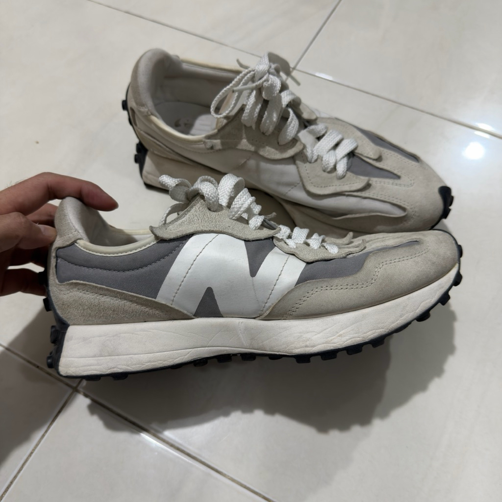 Sepatu New Balance 327 Second Nb size 43