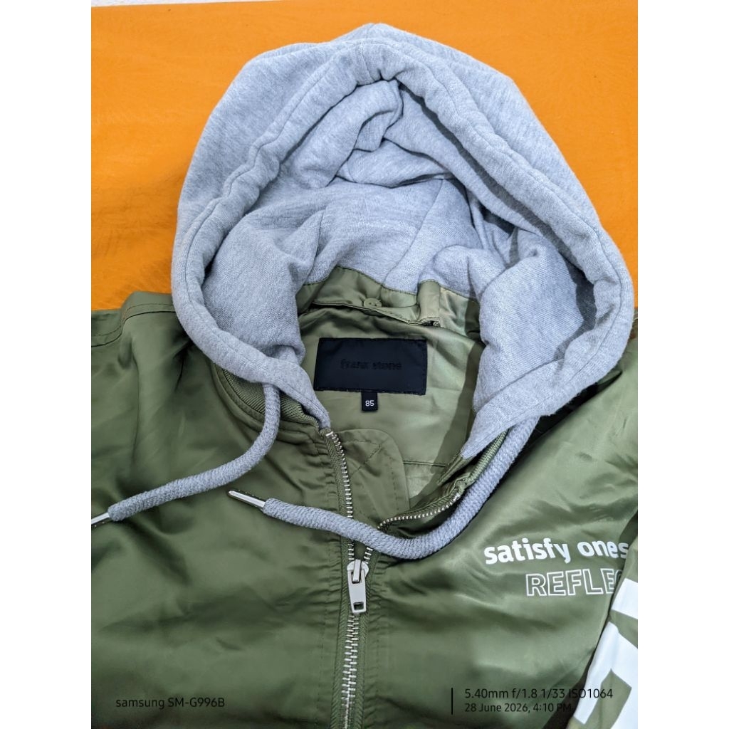 FRANK STONE BOMBER JACKET SIZE 95 (S-M)