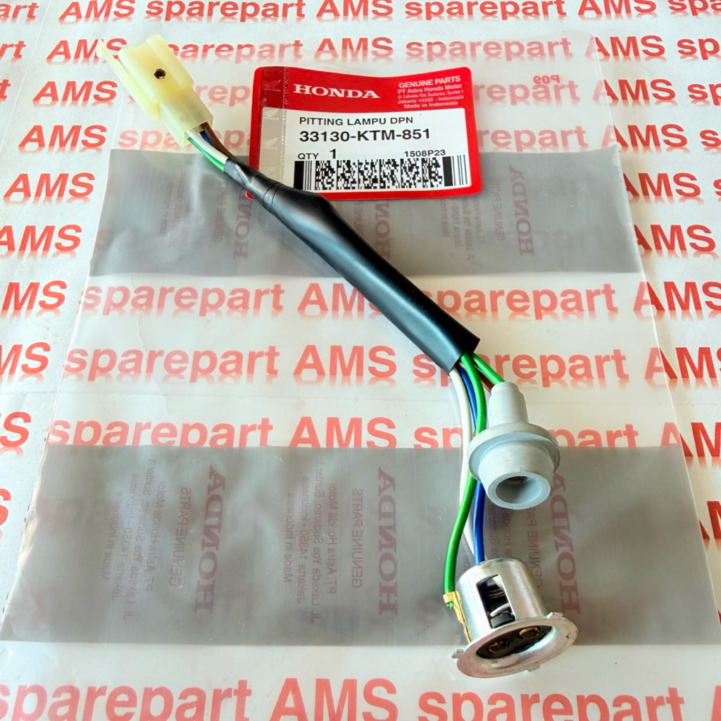 FITING SOKET LAMPU DEPAN SUPRA X 125 INJEKSI 33130-KTM-851