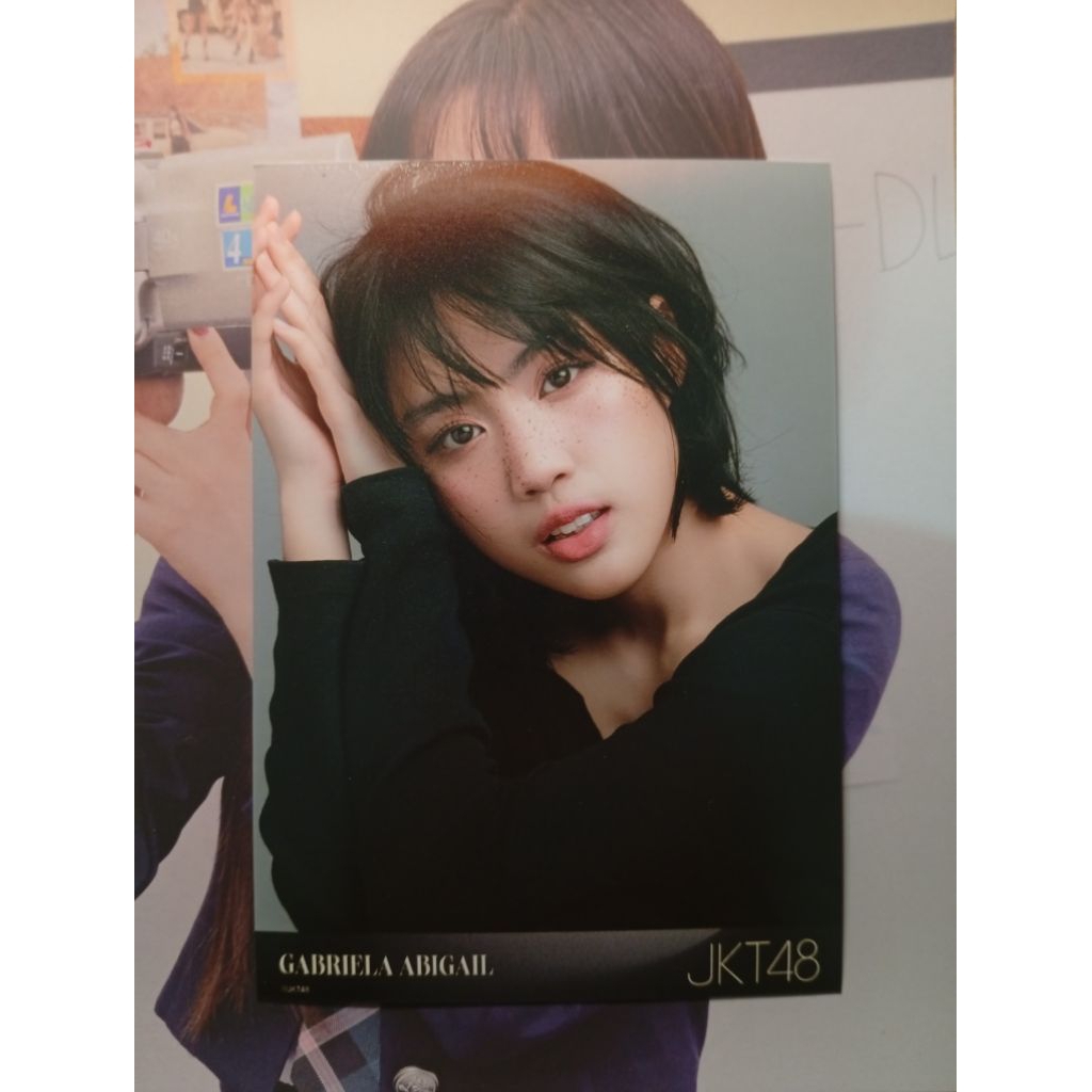 Photopack Ella JKT48 2026 Calender "FRECKLES RECKLESS"