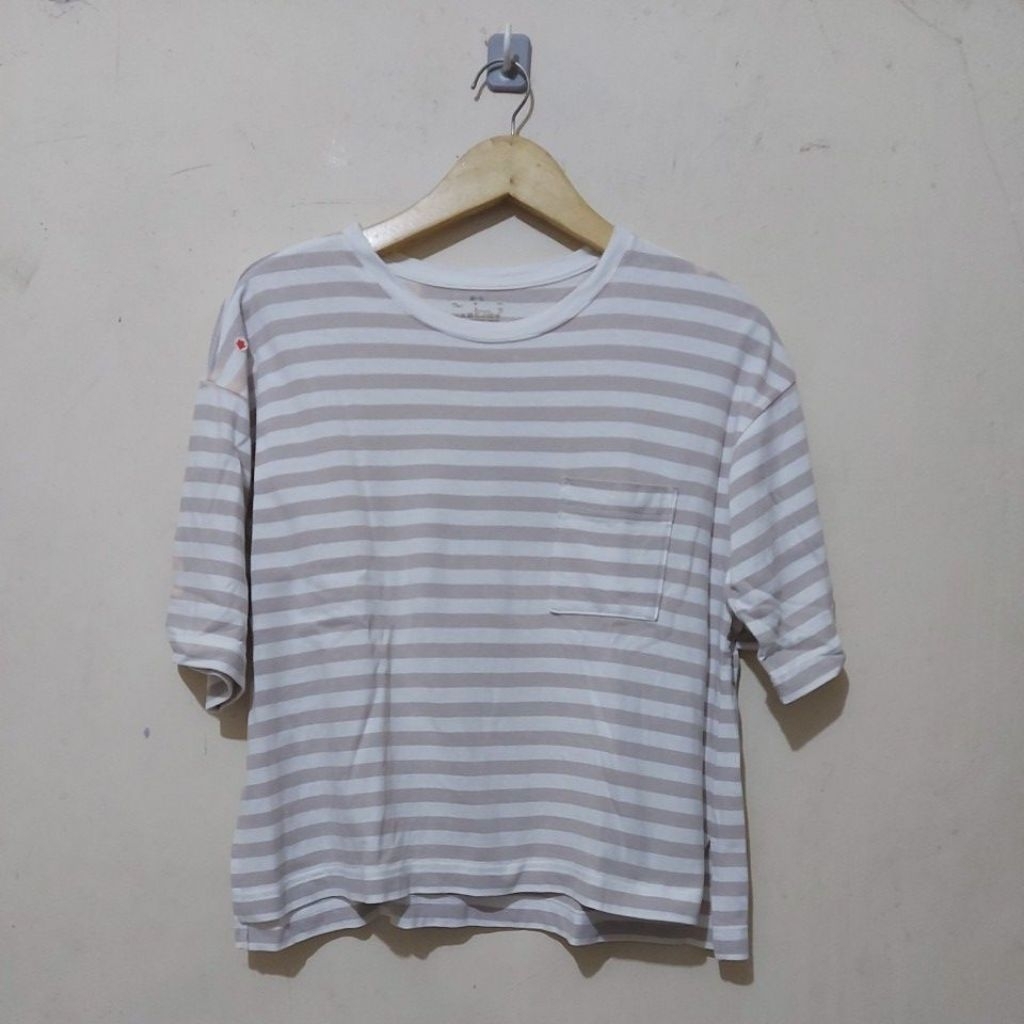 SALE Tshirt crop oversize garis untuk wanita MUJI(defect)*M-L