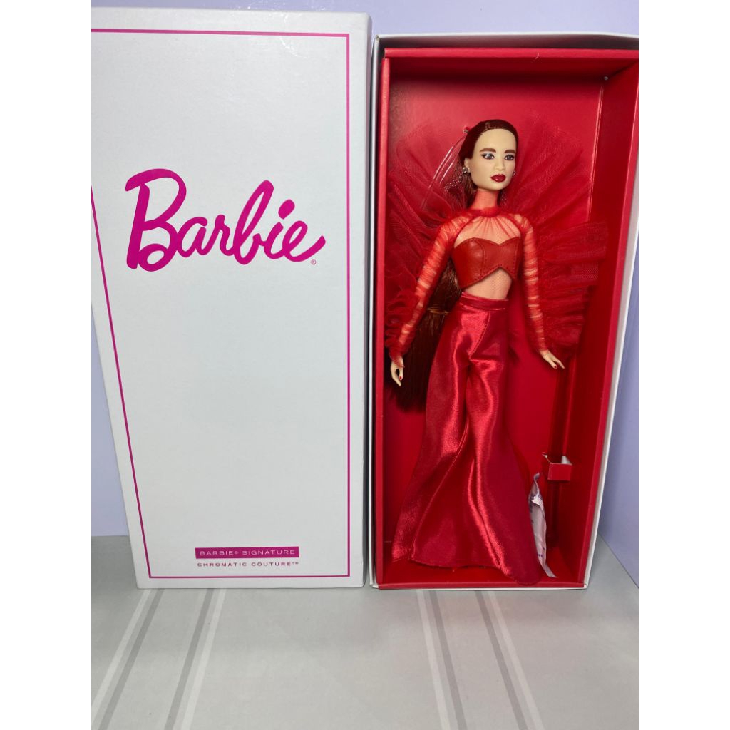 RARE Platinum Label Barbie Chromatic Couture Red Convention NFRB