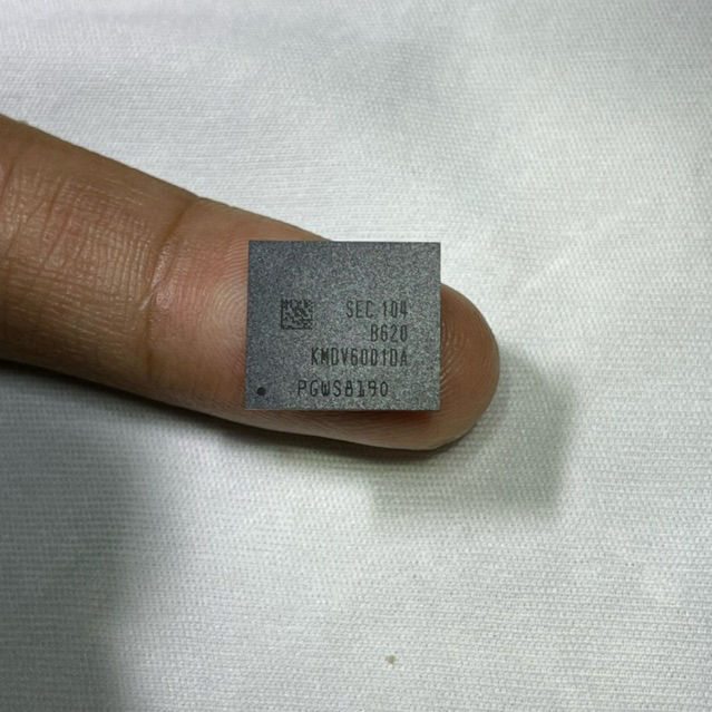 emmc KMDV6001DA 4/128 copotan healt 0-10%