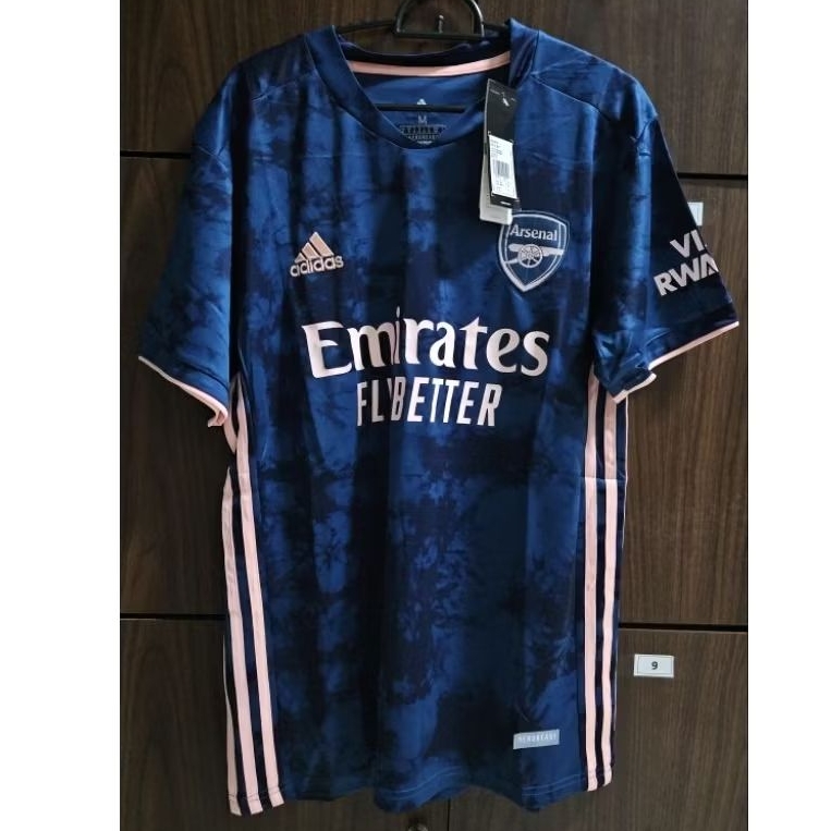 jersey bola arsenal pink biru grade ori size M bnwt