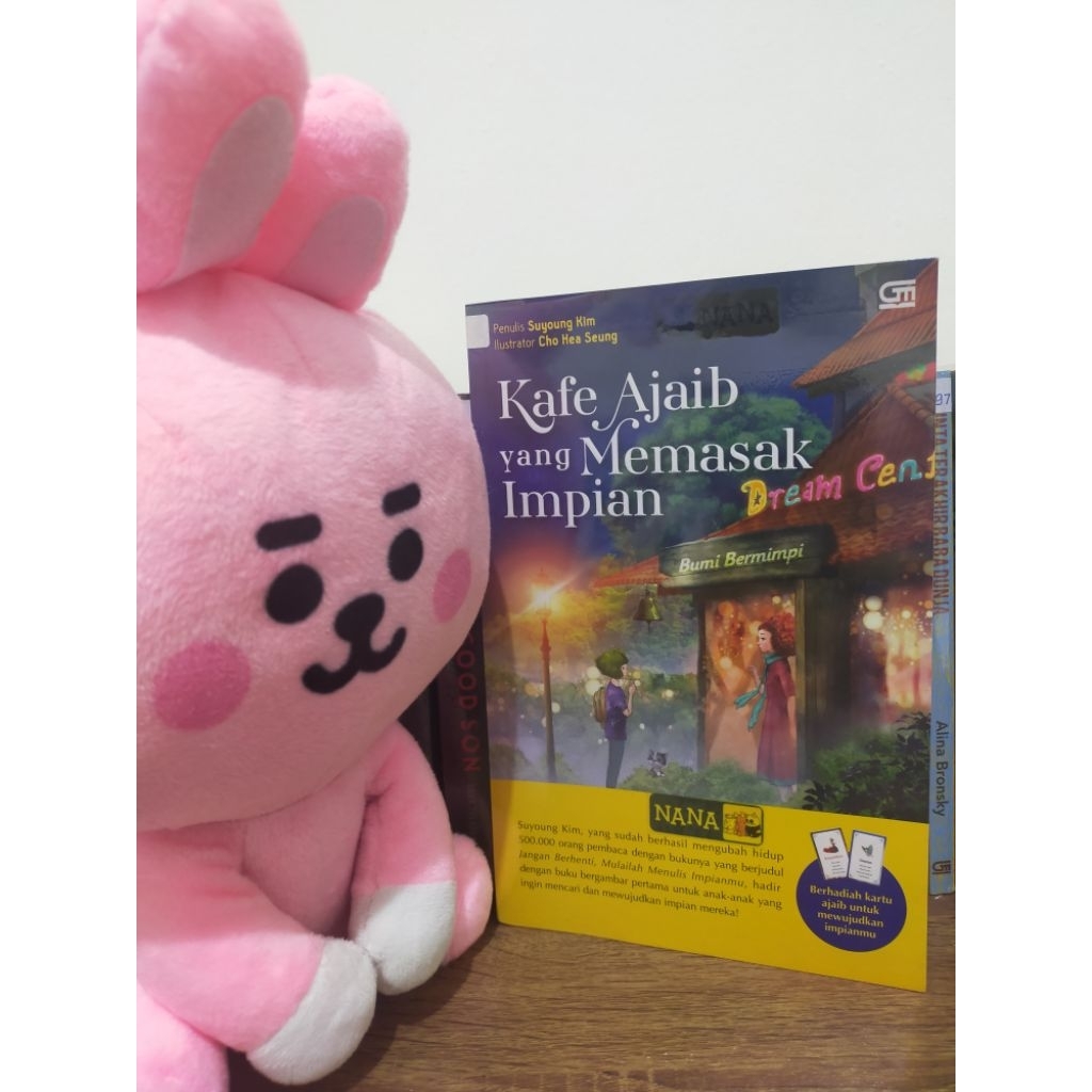 Kafe Ajaib yang Memasak Impian - Suyoung Kim