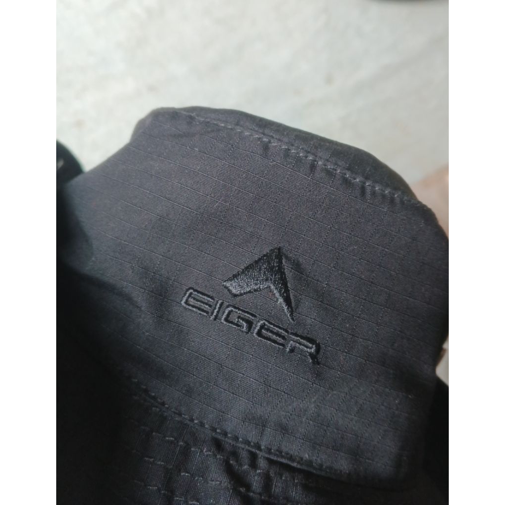 topi rimba eiger + jerigen lipat