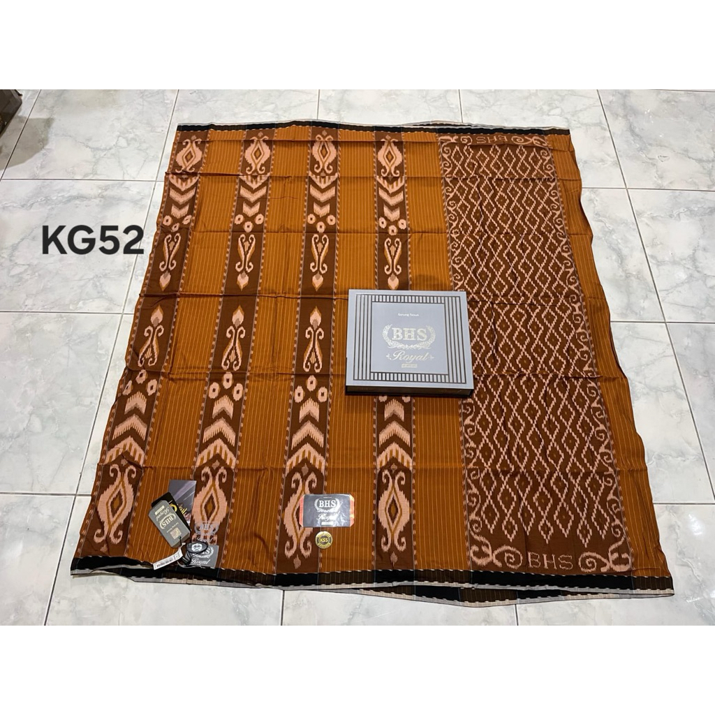 SARUNG BHS ROYAL KWG MS SILVER (MESRES SUTRA 50%)