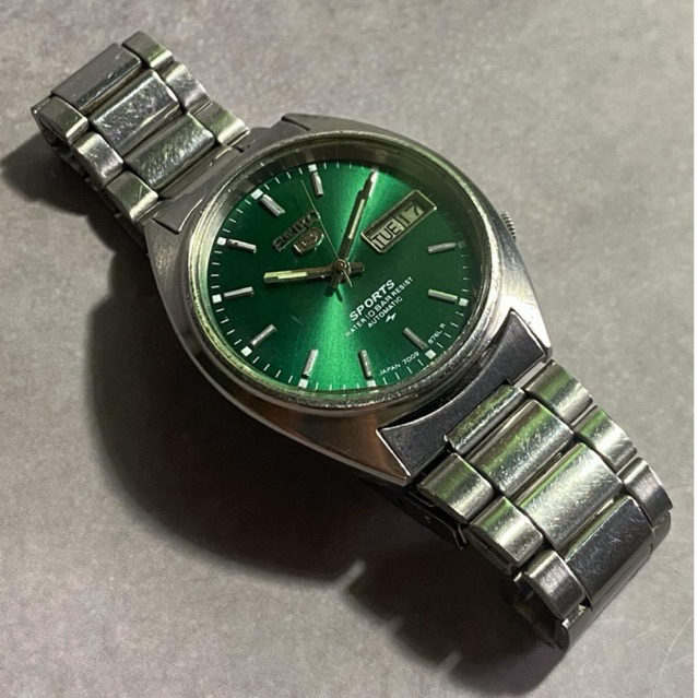 Seiko 5 Sports Green Dial 7009-3040