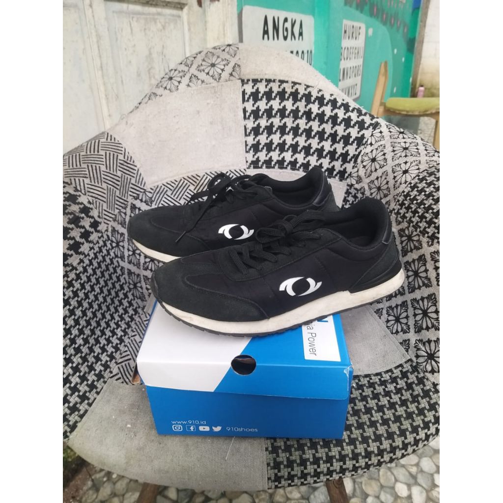 Sepatu Pria "Alan Susi Technology" Preloved