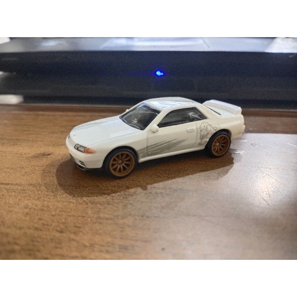 hotwheels Nissan Skyline GTR R32 Putih Ban karet