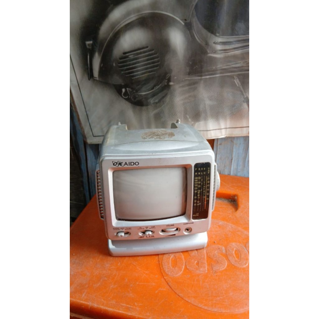 tv mini aido 155rb jadul antik kuno lawas vintage display anggap mati