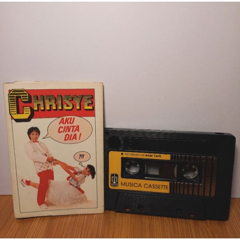 Kaset Chrisye - Aku Cinta Dia