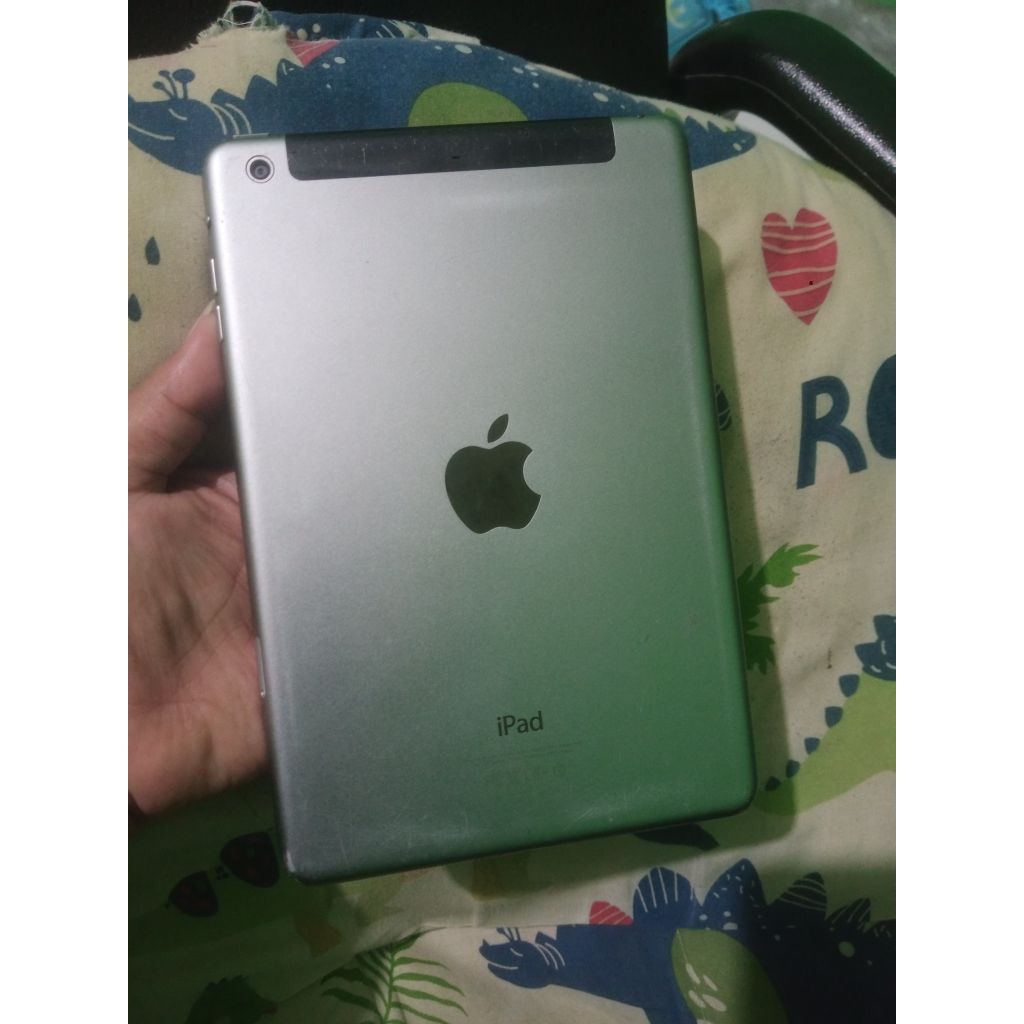 iPad mini 2 (A1490) Wi-Fi + Cellular minus dideskripsi